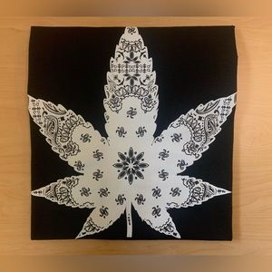 Crooks&castles graphics T-shirt